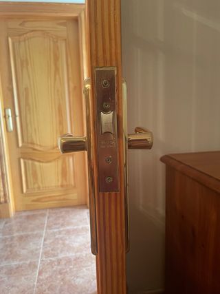 3 Puertas de madera con cristal + marco incluido