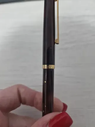 Pluma Flaminaire W.G. Marrón Dorada