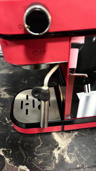 Cafetera Cecotec Cumbia Cafelizzia Roja