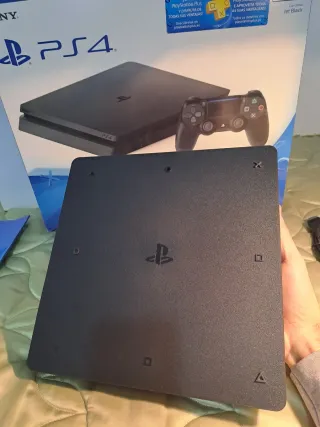 Consola Ps4 Slim Negra