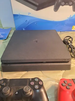 Consola Ps4 Slim Negra