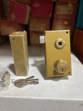Cerradura CVL 60 Izquierda Dorada