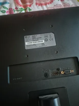 Monitor LG Negro HDMI TM medidas 55X32 NO ENVIO