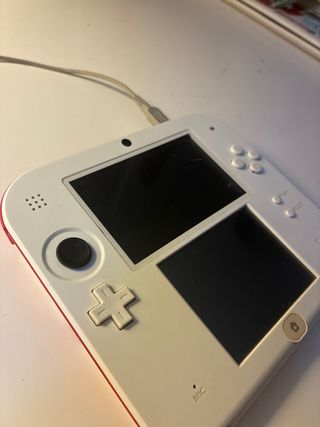 Nintendo 2DS con juegos (lee descripcion)
