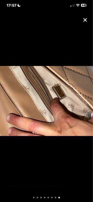 Bolso Guess acolchado cadena