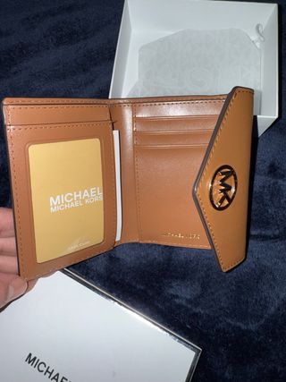 Cartera Michael Kors Beige y Marrón