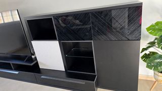 Mueble salón moderno y mesa auxiliar