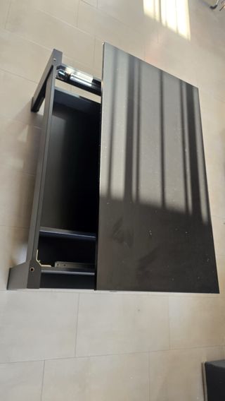 Mueble salón moderno y mesa auxiliar