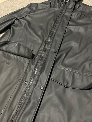 Chubasquero Nuevo con capucha
