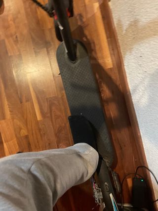 Patinete eléctrico negro