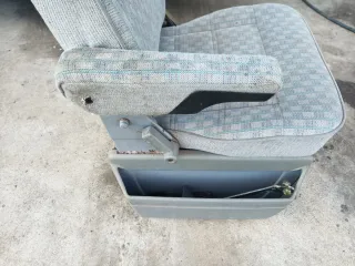 Asiento Multivan Transporter T4+ nevera