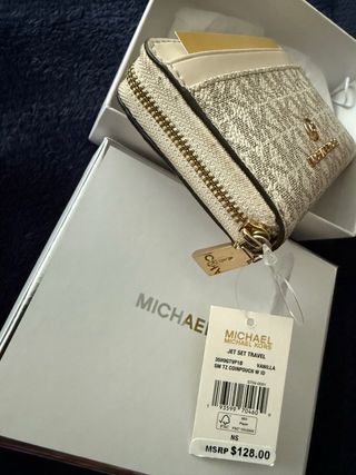 Cartera Michael Kors Beige y Dorada