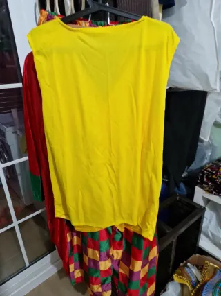 Disfraz payaso con gorro y gafas