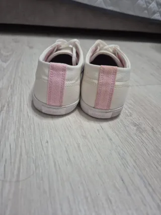 Zapatillas Lacoste Mujer Blancas y Rosas
