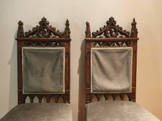 Pareja Sillas Neogóticas Antiguas