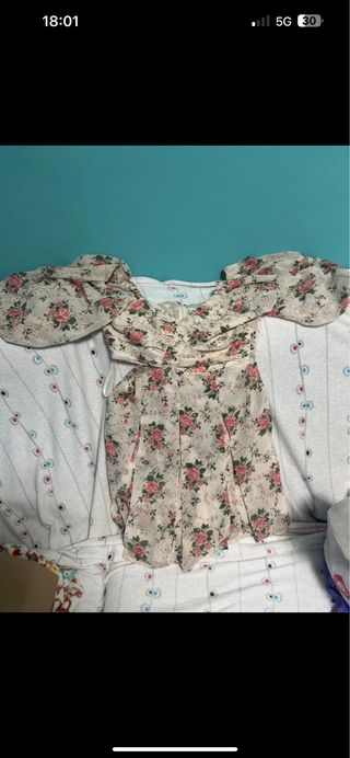 Vestido ASOS floral talla M