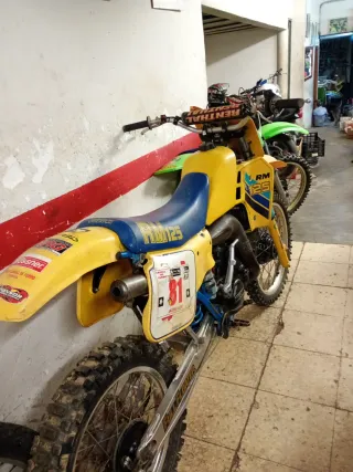 SUZUKI RM 125 PRE 84