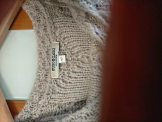 Vestido de punto trenzado beige