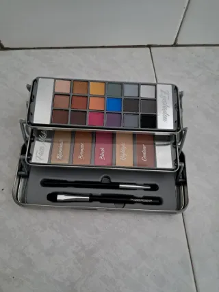 Estuche Metálico Kit Maquillaje Profesional