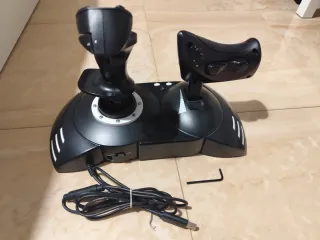 Thrustmaster T.Flight HOTAS One come nuovo