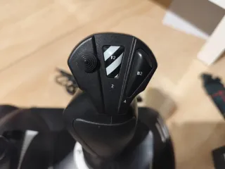 Thrustmaster T.Flight HOTAS One come nuovo