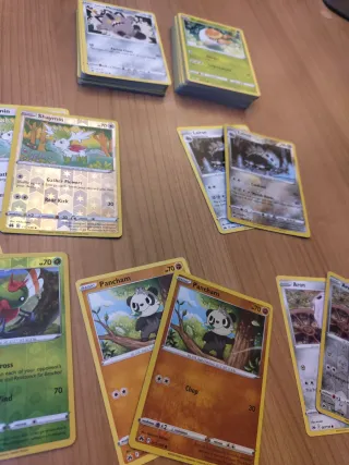 CROWN ZENITH - 99 Cartas Únicas INGLÉS