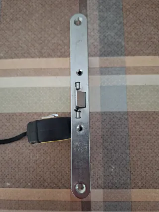 Serratura per porta Rei FH