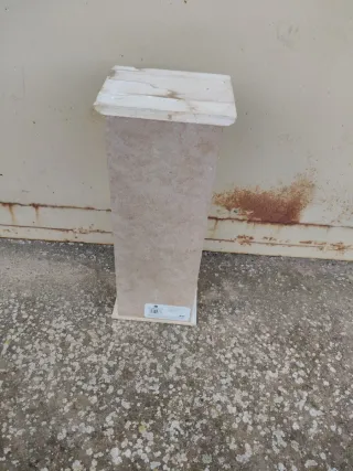 Cajonera pequeña cerámica y madera