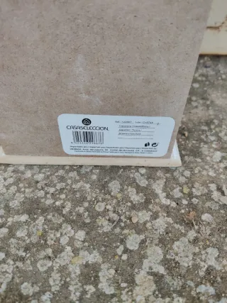 Cajonera pequeña cerámica y madera