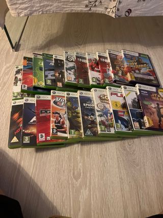 Xbox 360 + 2 mandos + 23 juegos + cargador