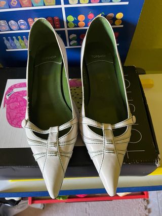 Zapatos de tacón blancos talla 37