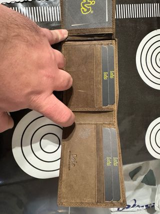 Cartera Lois Hombre Marrón Estampada. Nueva