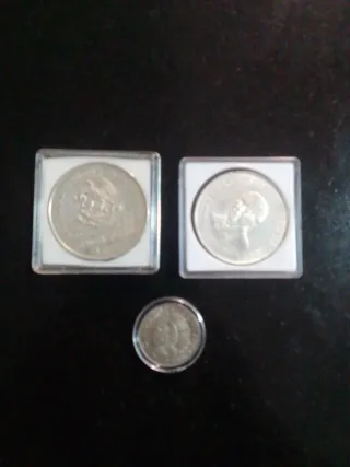 3 Monedas diferentes de Plata México