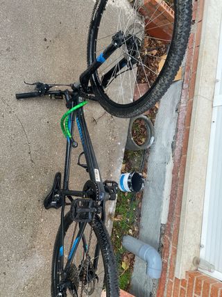 Bicicleta Rockrider 27.5 con soporte móvil