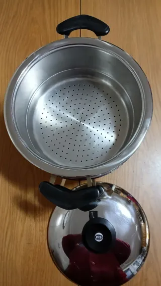 OFERTA Olla y vaporera AMC NUEVA