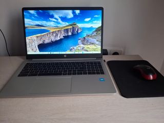 Portátil HP Plata y Azul