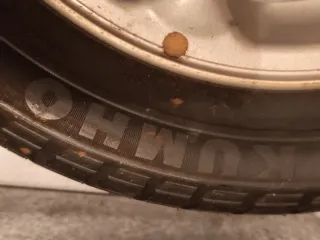 Neumático 205/50R15 86V con llanta aluminio