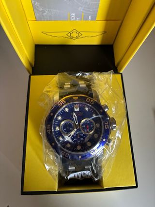 Reloj Invicta Cronógrafo Azul y Negro