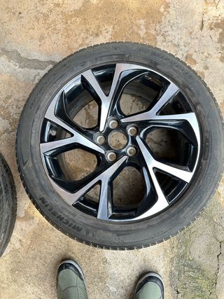 Llantas Toyota CHR (2 unidades)