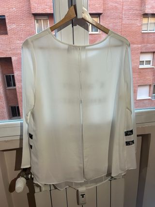 Blusa Punt Roma blanca con encaje