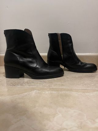 Botines piel mujer Talla 38 Precio original 140€