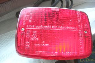 Faro Posteriore Carello Rosso