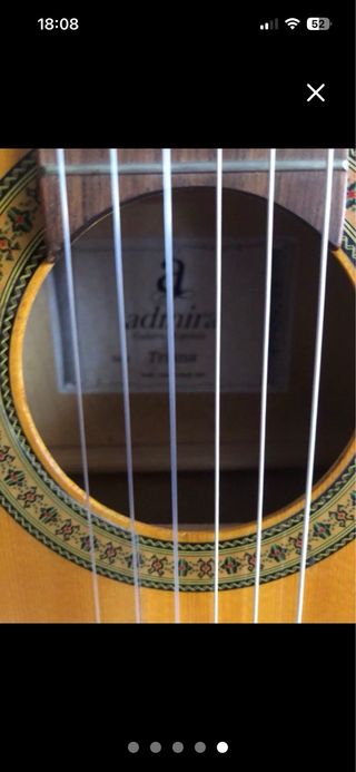 Guitarra Admira Triana