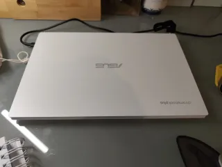 Portátil Asus Blanco