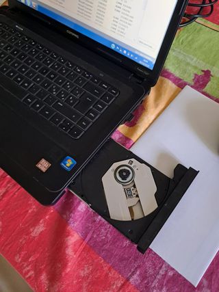 HP Compaq Presario CQ57 Notebook PC VINTAGE AMD E-