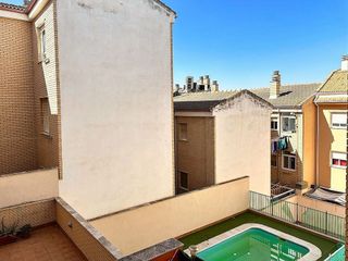 Piso en alquiler en Linares