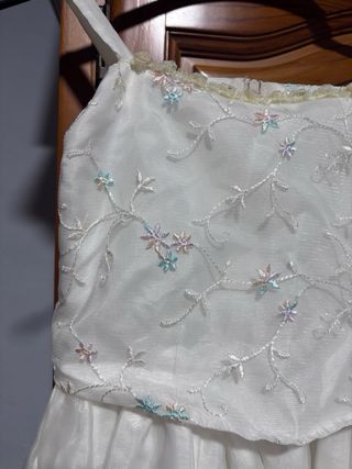 Vestido de ceremonia y arras con cancan