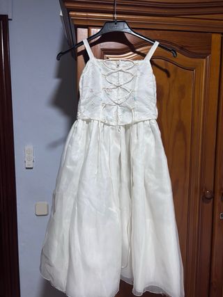 Vestido de ceremonia y arras con cancan