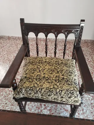 Conjunto 2 sillas y mesa madera