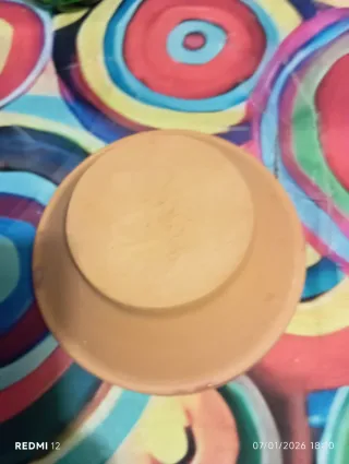 Lebrillo de barro pintado a mano